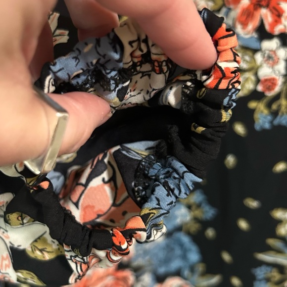 Duster - Picture 3 of 6